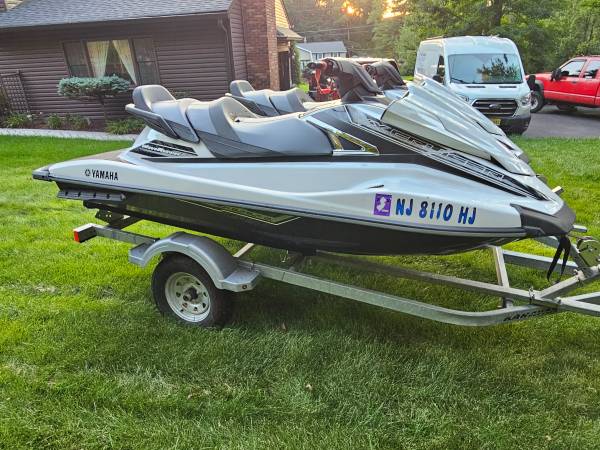 2016 Yamaha, dovoz USA — foto 4 z 10