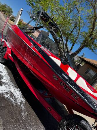 2010 Axis, dovoz USA — foto 3 z 12
