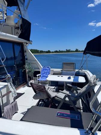Sea Ray, dovoz USA — foto 5 z 12