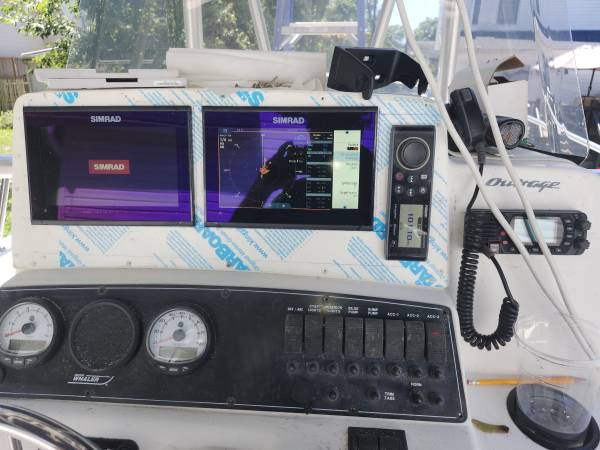 2000 Boston Whaler, dovoz USA — foto 3 z 9