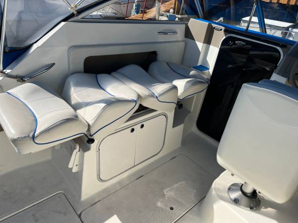 Bayliner, dovoz USA — foto 11 z 12