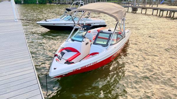 2010 MasterCraft, dovoz USA — foto 3 z 12