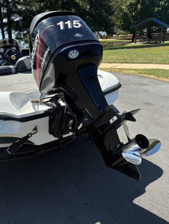 2005 Nitro, dovoz USA — foto 6 z 10
