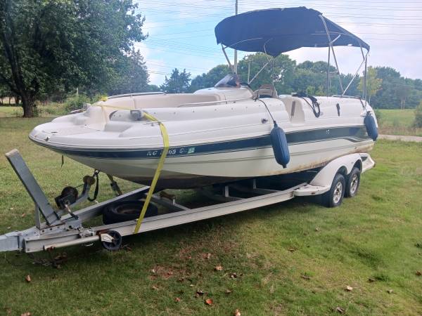 2000 Chaparral, dovoz USA — foto 3 z 12