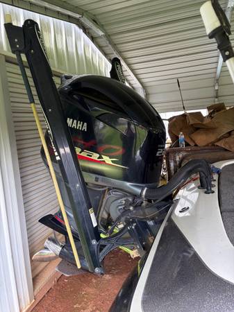 2015 Skeeter, dovoz USA — foto 10 z 12