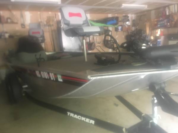 Tracker, dovoz USA — foto 1