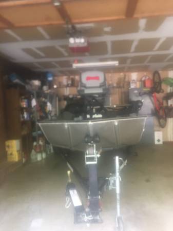 Tracker, dovoz USA — foto 3 z 7