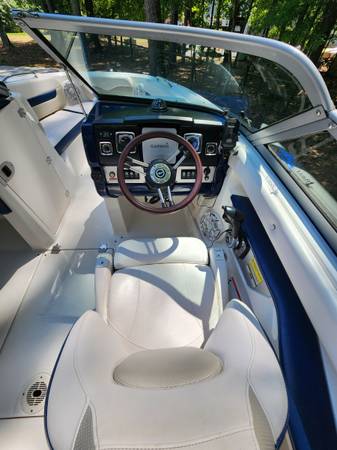 2009 Chaparral, dovoz USA — foto 7 z 11