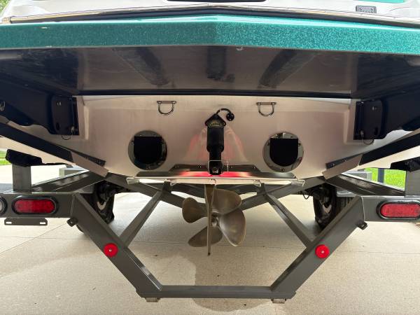 2021 MasterCraft, dovoz USA — foto 8 z 12