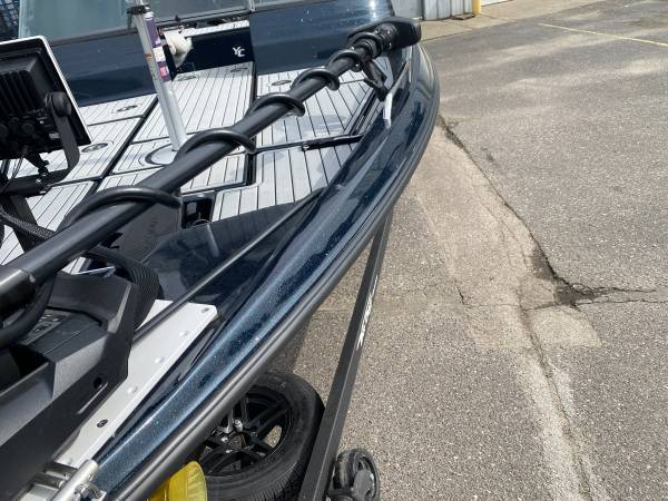 Tracker, dovoz USA — foto 10 z 12
