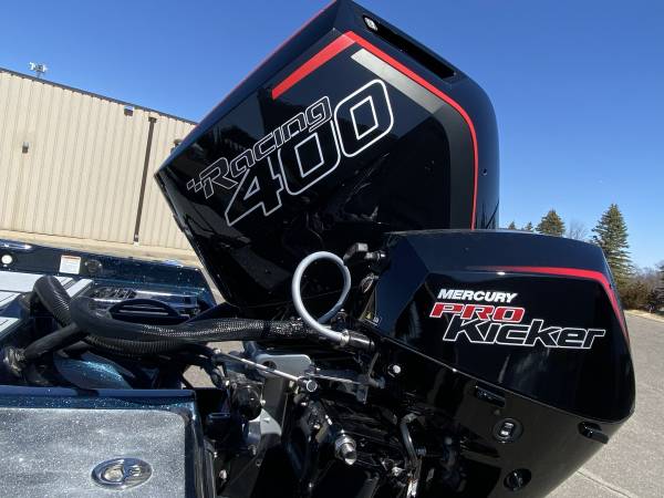Tracker, dovoz USA — foto 6 z 12