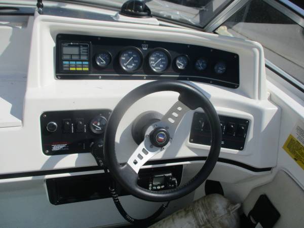 1992 Wellcraft, dovoz USA — foto 10 z 12