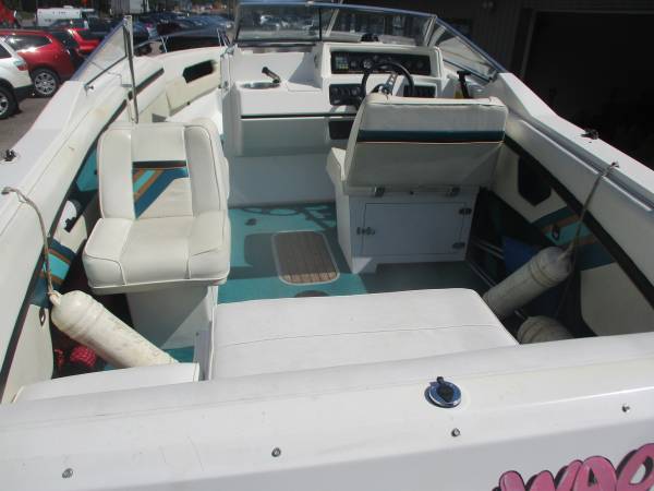 1992 Wellcraft, dovoz USA — foto 6 z 12