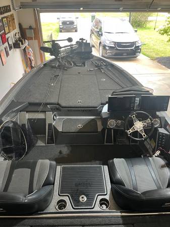 2020 Ranger, dovoz USA — foto 2 z 6