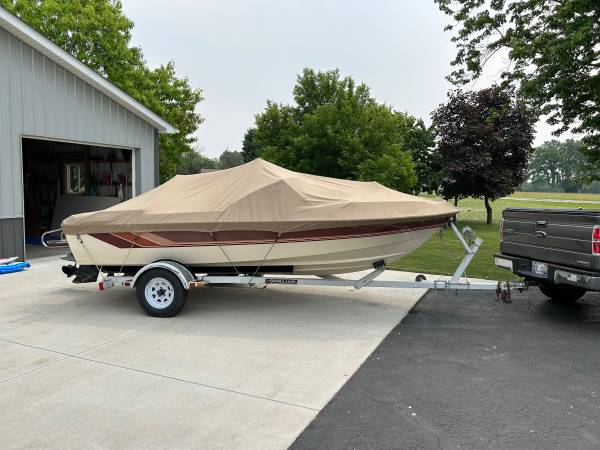 1988 Crestliner, dovoz USA — foto 1