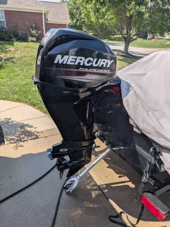 2018 Tracker, dovoz USA — foto 5 z 12