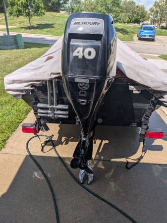 2018 Tracker, dovoz USA — foto 6 z 12