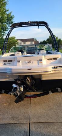 2016 Chaparral, dovoz USA — foto 5 z 12