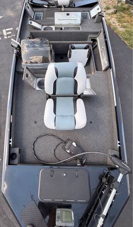 2011 Crestliner, dovoz USA — foto 6 z 12