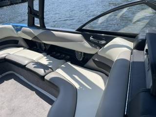 2015 Malibu, dovoz USA — foto 9 z 12