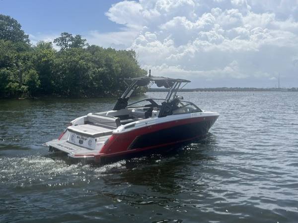 2022 Cobalt, dovoz USA — foto 3 z 12