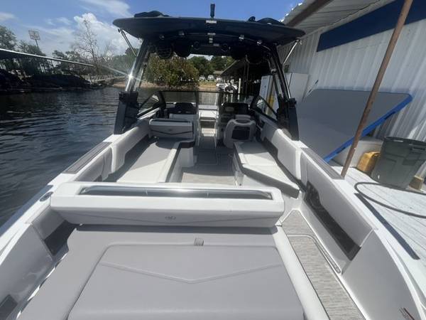2022 Cobalt, dovoz USA — foto 9 z 12