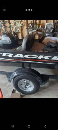 2024 Tracker, dovoz USA — foto 2 z 4