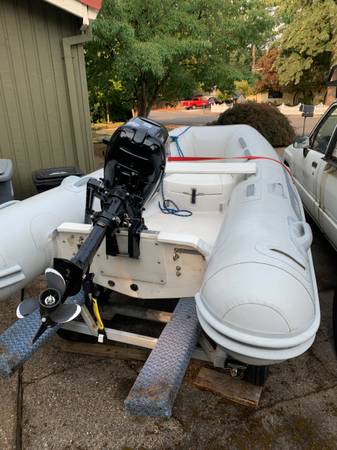 AB 8 VS Inflatable RIB, dovoz USA — foto 1