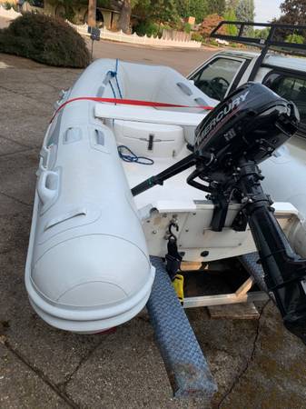 AB 8 VS Inflatable RIB, dovoz USA — foto 2 z 7