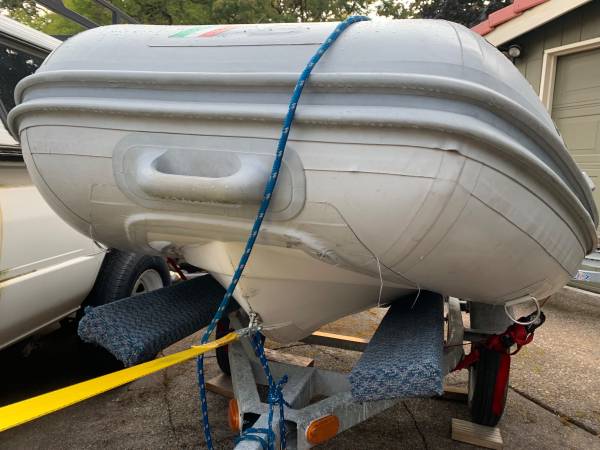 AB 8 VS Inflatable RIB, dovoz USA — foto 4 z 7
