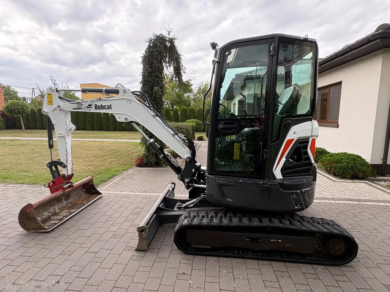 2023 Bobcat E27z, 1 191 mth, dovoz Skladem v EU — foto 5 z 16
