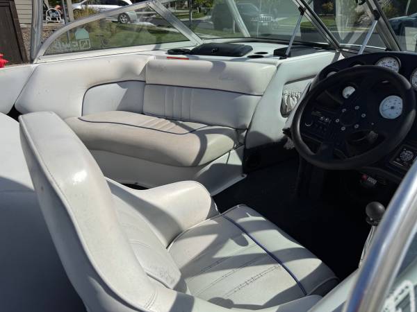 1998 Tige, dovoz USA — foto 9 z 12