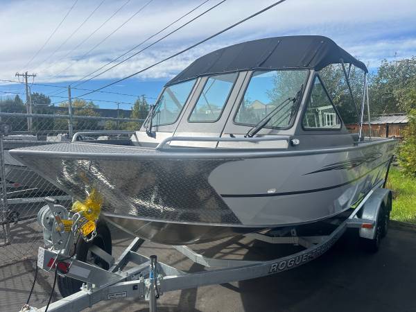 2026 Crestliner, dovoz USA — foto 1