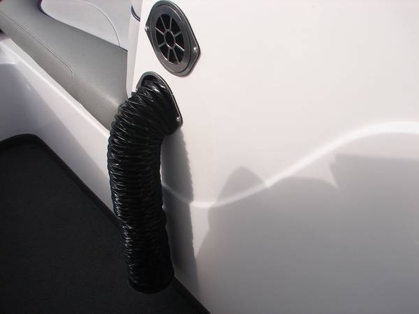 2007 Supra, dovoz USA — foto 4 z 7