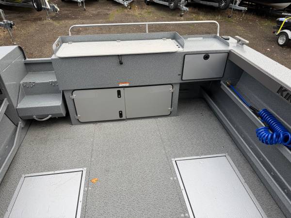 2026 Crestliner, dovoz USA — foto 10 z 12