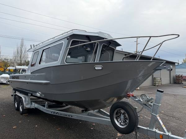2026 Crestliner, dovoz USA — foto 3 z 12
