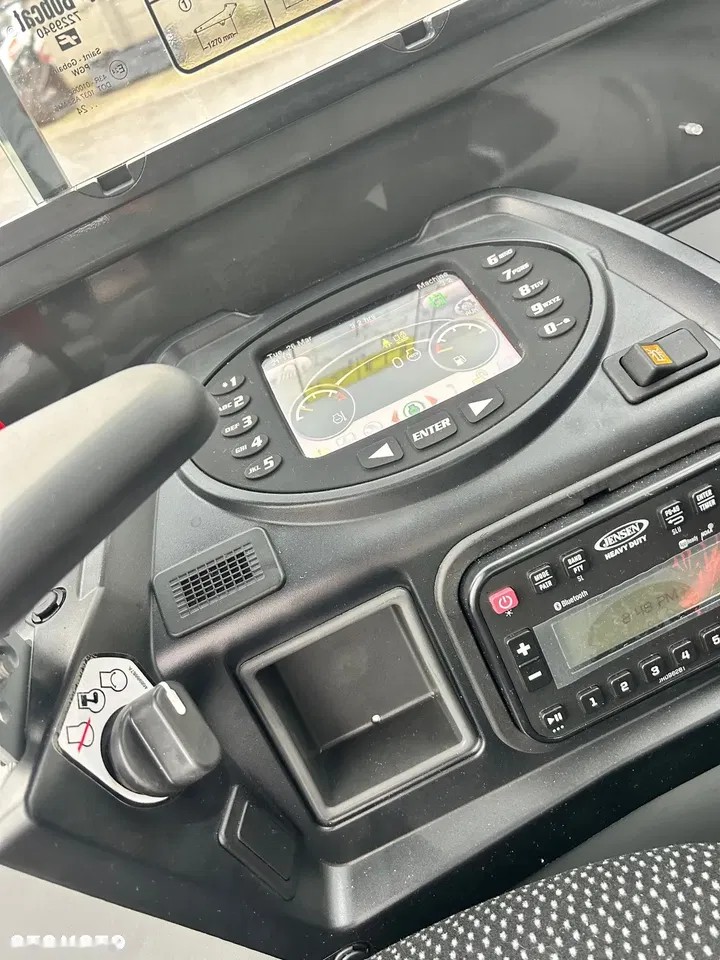 2026 Bobcat E19, dovoz Skladem v EU — foto 13 z 19