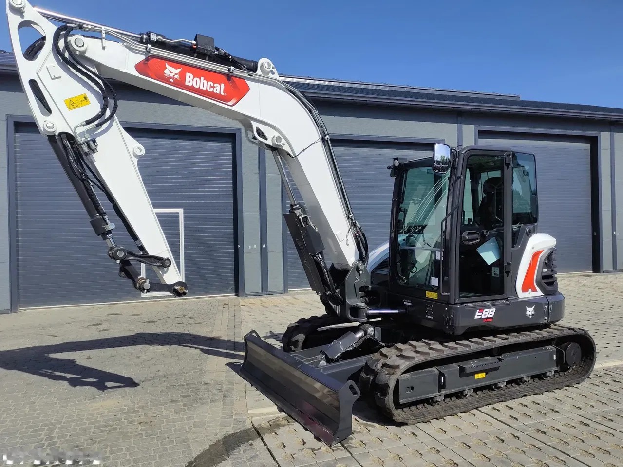 2026 Bobcat E88, dovoz Skladem v EU — foto 2 z 14