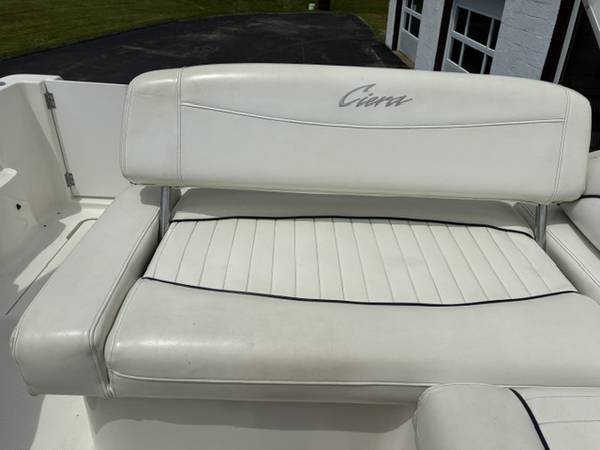 Bayliner, dovoz USA — foto 7 z 12