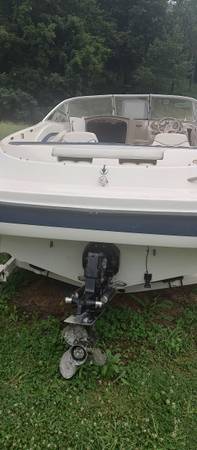 2003 Bayliner, dovoz USA — foto 4 z 9
