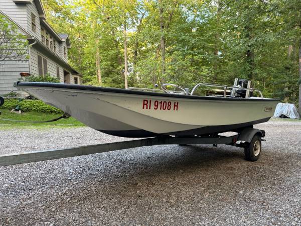 1981 Boston Whaler, dovoz USA — foto 5 z 12