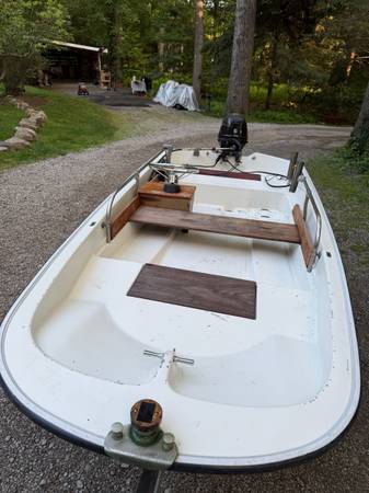 1981 Boston Whaler, dovoz USA — foto 6 z 12