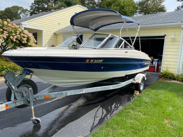 2006 Bayliner, dovoz USA — foto 5 z 12