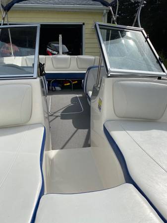 2006 Bayliner, dovoz USA — foto 7 z 12