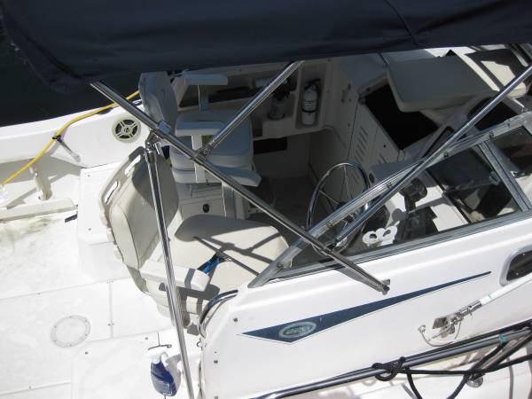 Grady-White, bílá, dovoz USA — foto 3 z 9