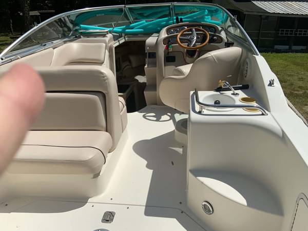 2001 Sea Ray, dovoz USA — foto 2 z 12