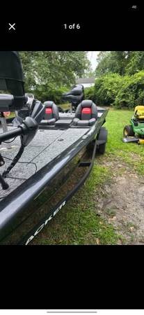 2025 Tracker, dovoz USA — foto 6 z 6
