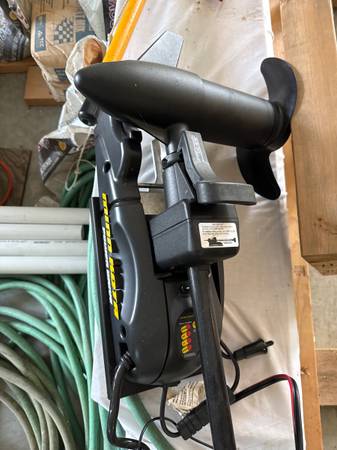 2004 Crestliner, dovoz USA — foto 12 z 12