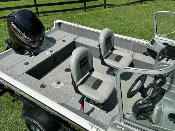2018 Tracker, dovoz USA — foto 9 z 12
