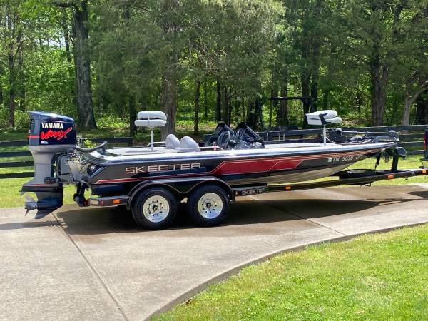 2000 Skeeter, dovoz USA — foto 1